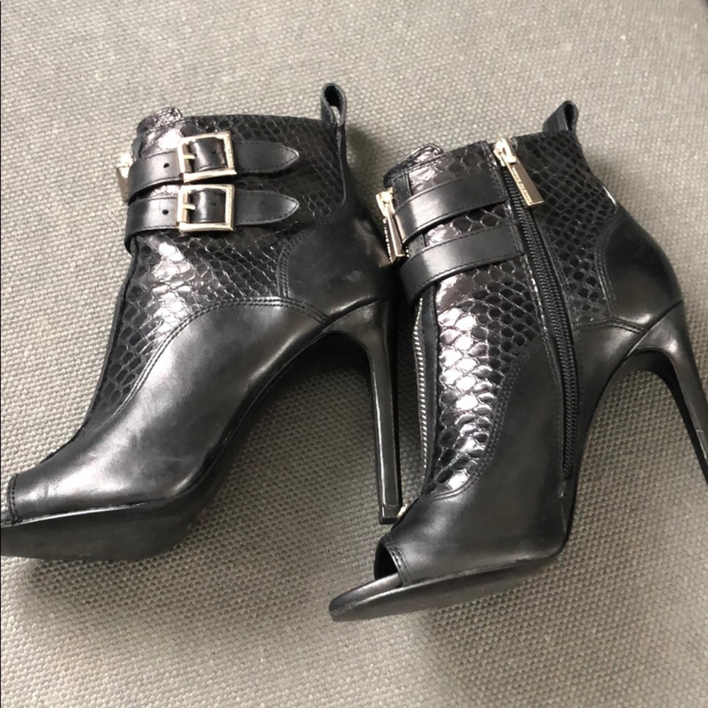 Vince Camuto Booties - Picture 5 of 9
